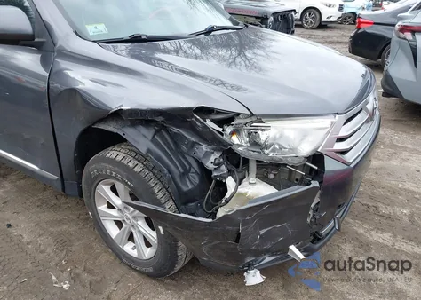 2011 Toyota Highlander Se V6 из США, поврежденный, VIN 5TDBK3EH6BS090970